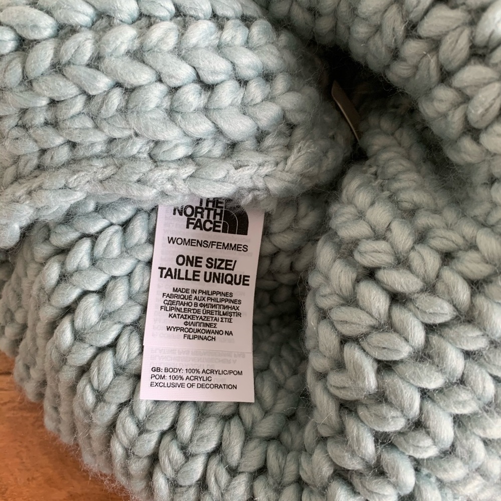 The North Face Women's Cozy Chunky Beanie Blue - Picture 5 of 6